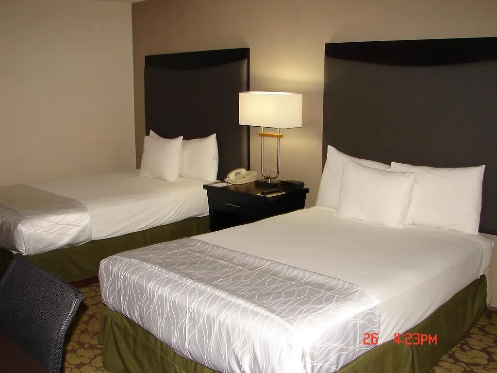 ***  Отель Ramada Plaza By Wyndham Charlotte South End Airport США