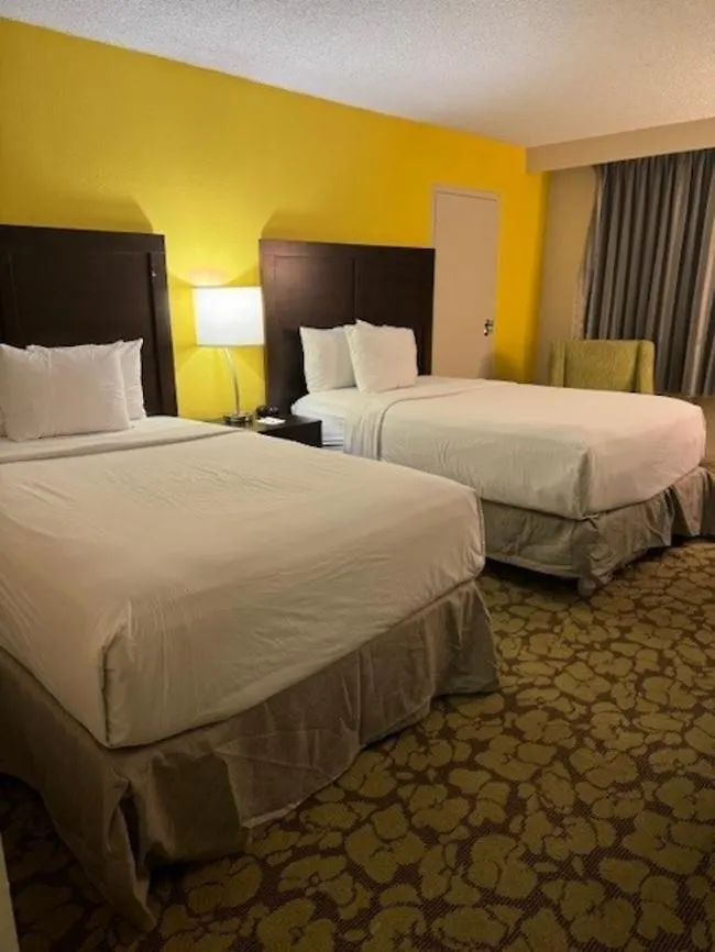 Ramada Plaza By Wyndham Charlotte South End Airport Hotel
