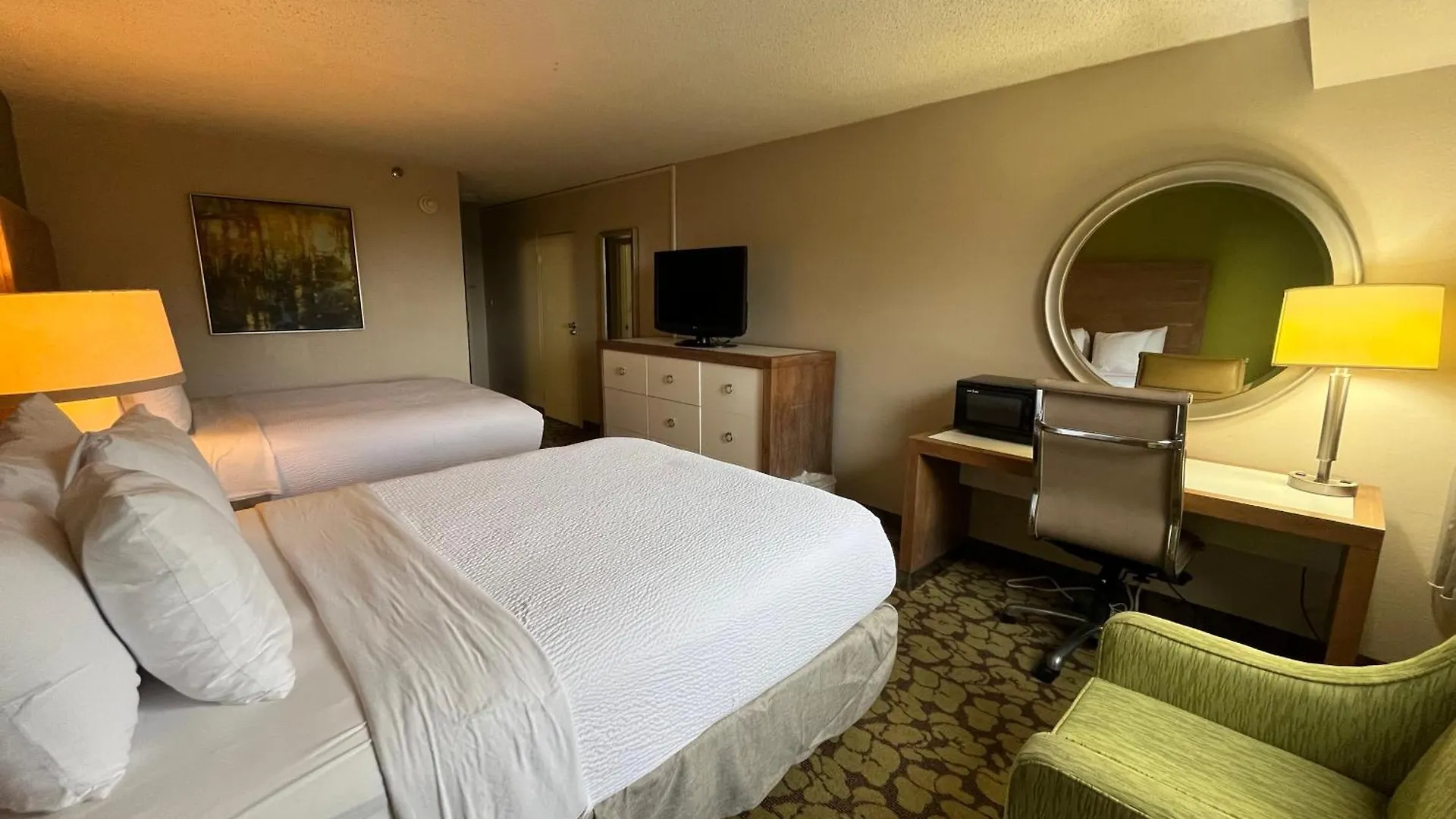 Ramada Plaza By Wyndham Charlotte South End Airport Hotel USA