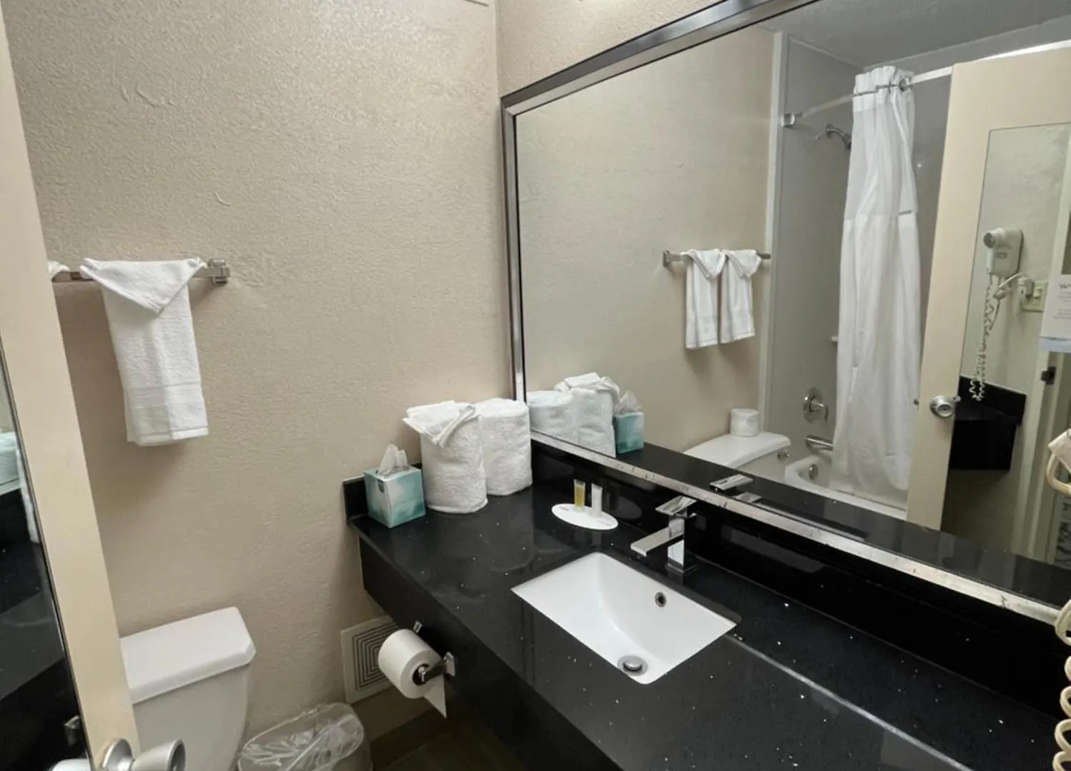 Отель Ramada Plaza By Wyndham Charlotte South End Airport 3*,  США