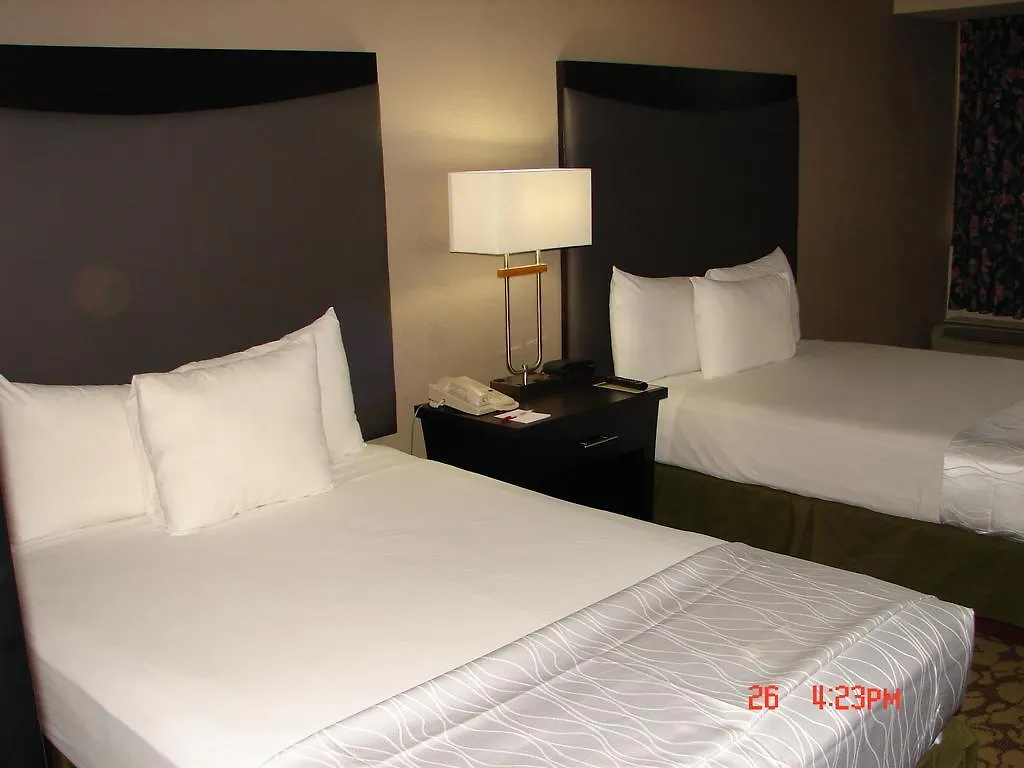 Ramada Plaza By Wyndham Charlotte South End Airport Hotel