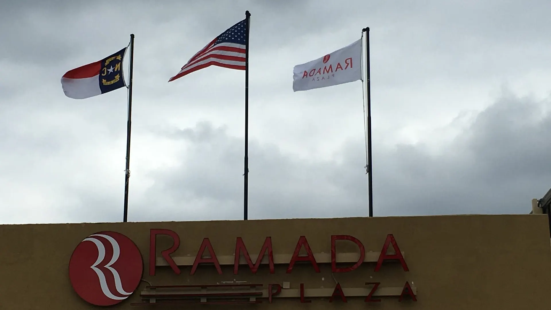 Отель Ramada Plaza By Wyndham Charlotte South End Airport