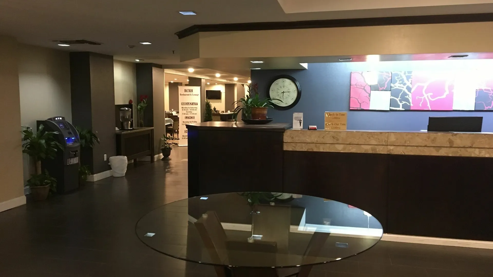 Отель Ramada Plaza By Wyndham Charlotte South End Airport